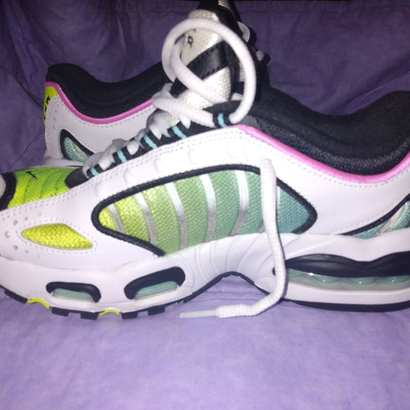 Nike Air Max Tailwind IV GS shoes - Picture 2 of 7